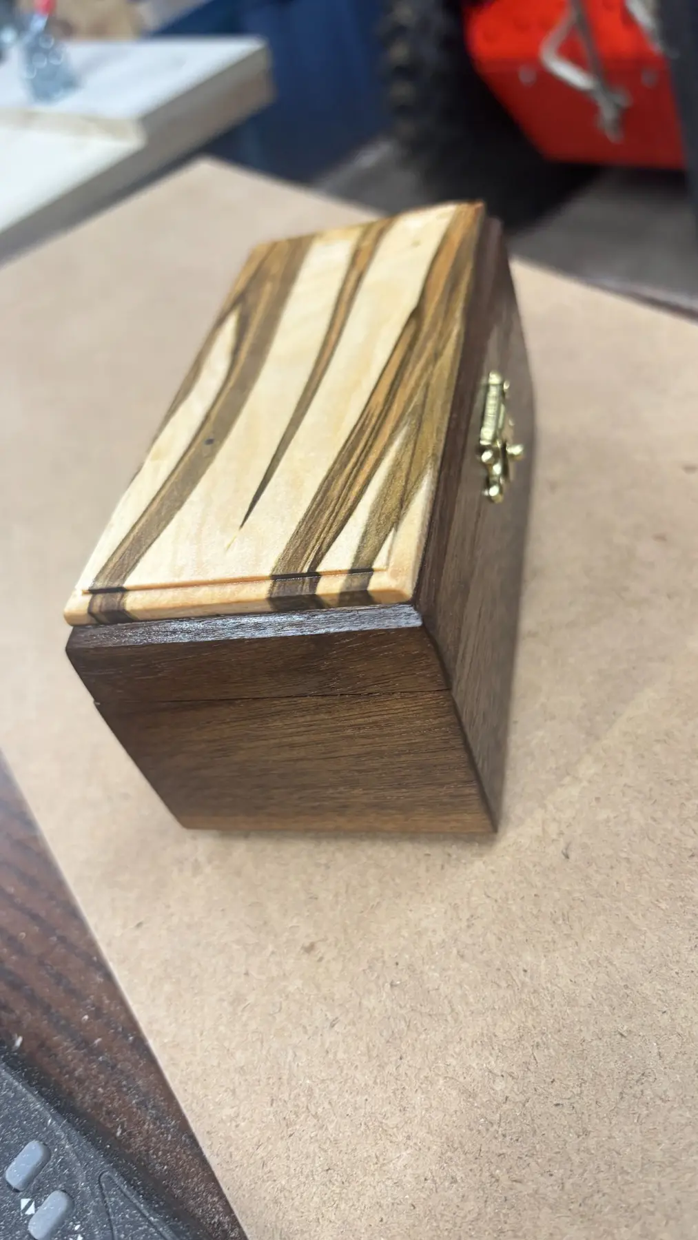 Held in Contrast — Walnut & Ambrosia Maple Gift Box detail 7