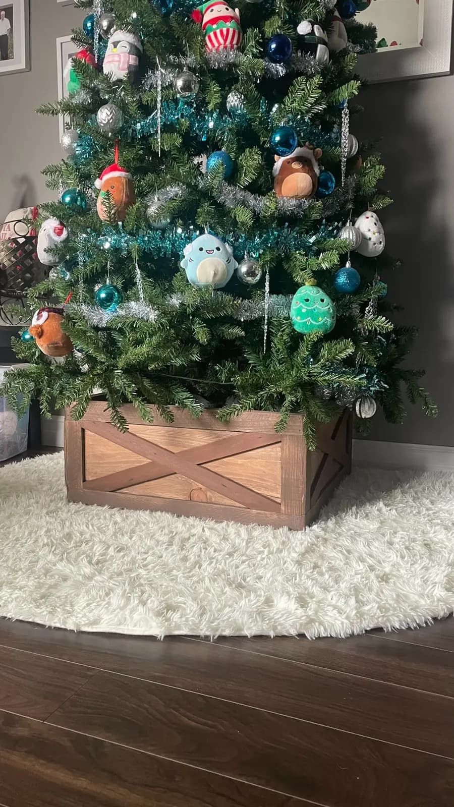 Under the Evergreen — Farmhouse Christmas Tree Box detail 2